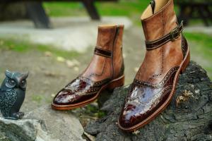 Leksus Klasik Erkek Bot