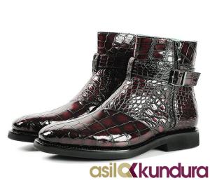 Titacci Erkek Bot Modeli